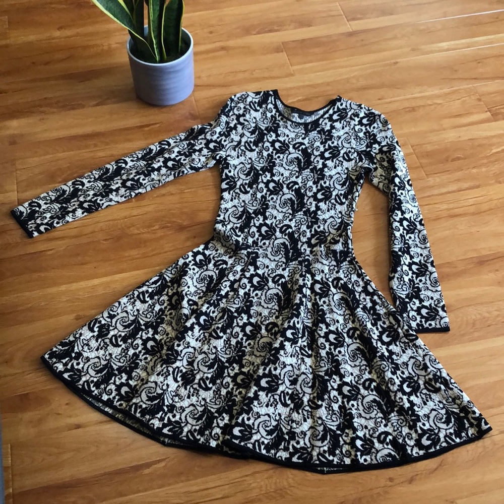 Felicity & Coco Long Sleeve Dress